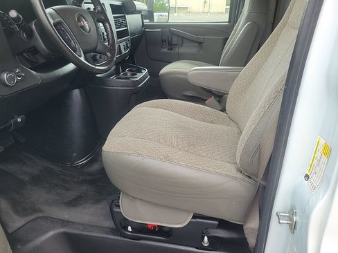 Used 2023 GMC Savana 3500 w/ Power Convenience Package RWD image 11