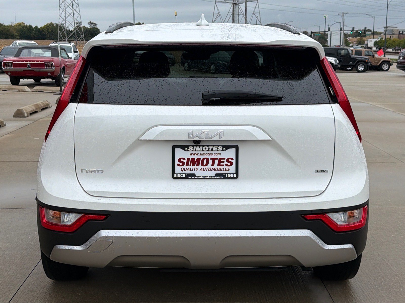 Used 2025 Kia Niro LX FWD image 7