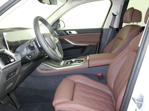 New 2026 BMW X7 xDrive40i image 24