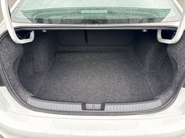 Used 2025 Volkswagen Jetta GLI Autobahn FWD image 11