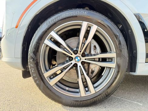 Used 2023 BMW X7 xDrive40i w/ M Sport Package image 36