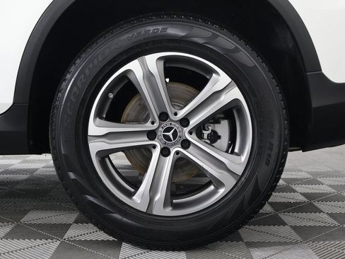 Certified 2022 Mercedes-Benz GLC 300 image 16