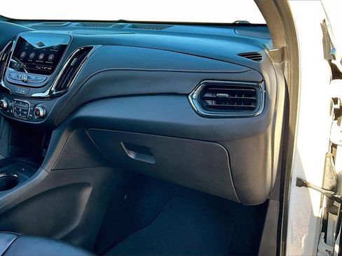 Used 2022 Chevrolet Equinox RS w/ RS Leather Package image 16