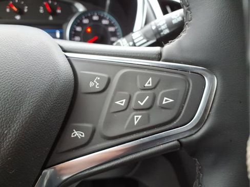 Certified 2024 Chevrolet Equinox LT w/ LPO, Floor Liner Package image 12