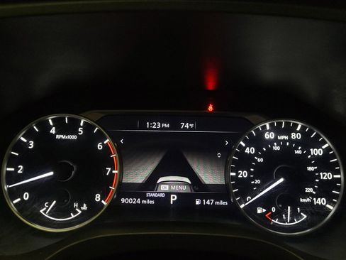 Used 2021 Nissan Rogue SV w/ Premium Package FWD image 23