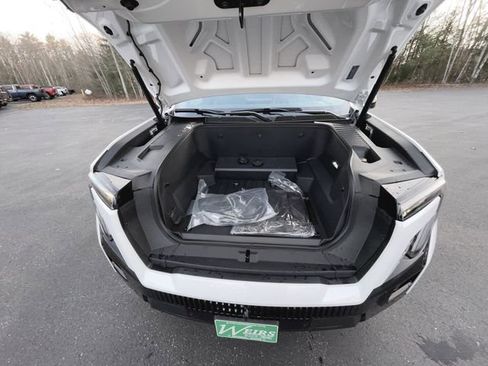 New 2026 GMC Sierra EV Elevation image 34