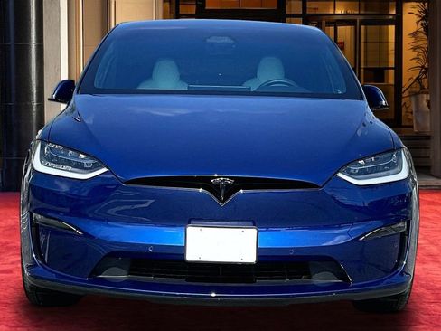 Used 2022 Tesla Model X Plaid AWD/4WD image 3
