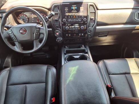Used 2023 Nissan Titan PRO-4X w/ Pro-4x Convenience Package AWD/4WD image 5