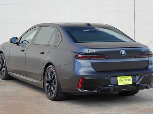 Used 2023 BMW i7 xDrive60 AWD/4WD image 65