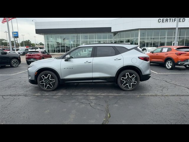Certified 2025 Chevrolet Blazer RS w/ Driver Confidence II Package AWD/4WD image 5