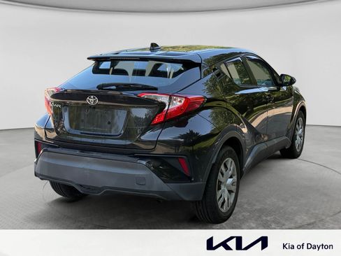 Used 2019 Toyota C-HR LE FWD image 5