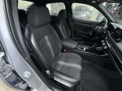 Used 2023 Honda Civic Sport image 16