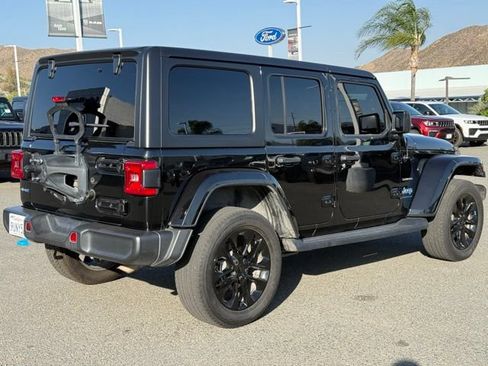 Used 2023 Jeep Wrangler Unlimited Sahara AWD/4WD image 3