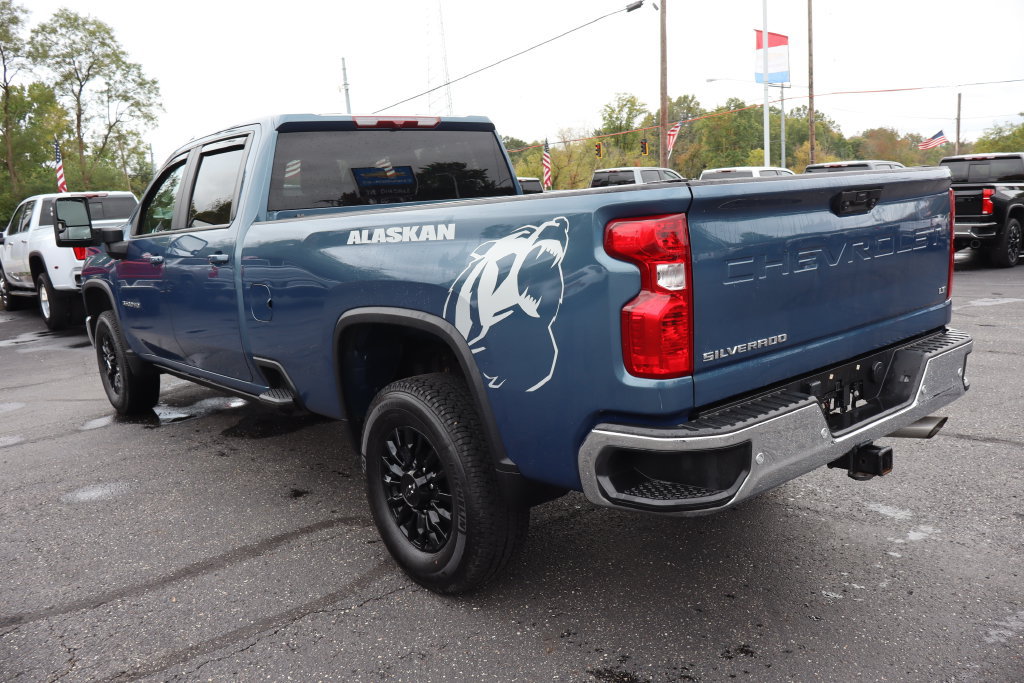 Used 2025 Chevrolet Silverado 3500 LT w/ All Star Edition AWD/4WD image 3