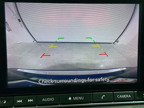 Used 2022 Nissan Rogue SV FWD image 13