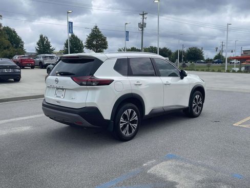 Used 2023 Nissan Rogue SV w/ SV Premium B Package FWD image 7