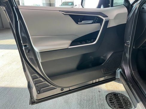 Used 2025 Toyota RAV4 XLE Premium w/ Weather Package AWD/4WD image 18