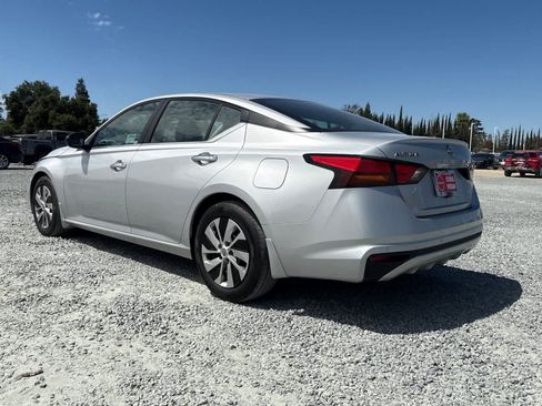 Used 2024 Nissan Altima 2.5 S FWD image 7