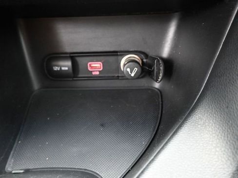 Used 2021 Kia Sportage LX image 4