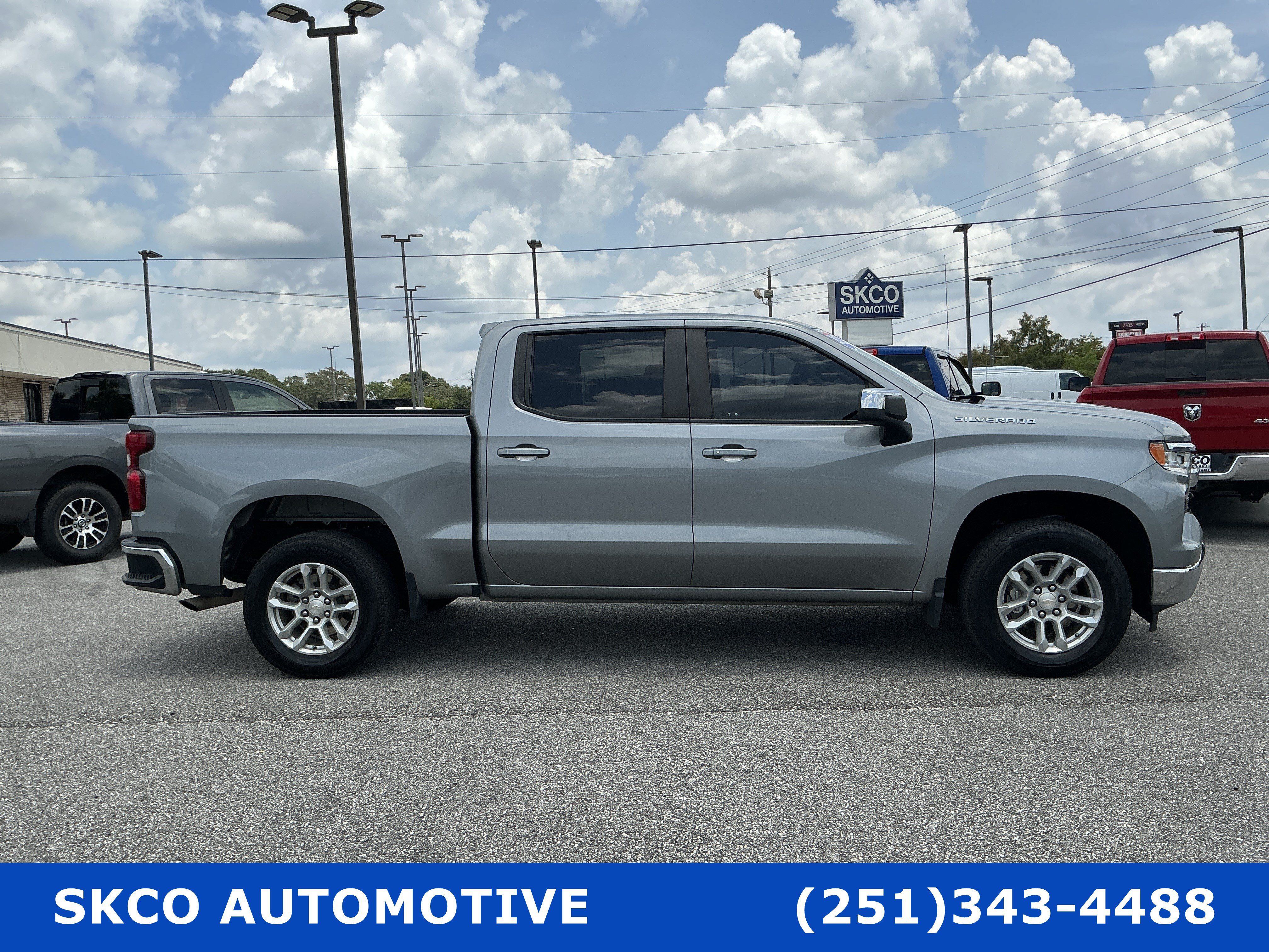 Used 2023 Chevrolet Silverado 1500 LT RWD image 6