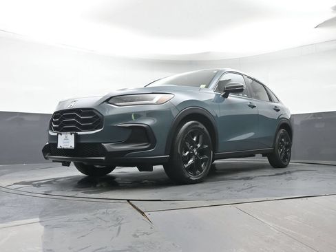 Certified 2024 Honda HR-V Sport image 29