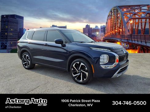 Used 2022 Mitsubishi Outlander SEL image 1