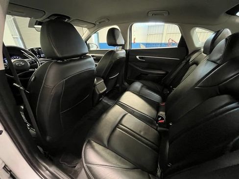Used 2023 Hyundai Sonata SE FWD image 15