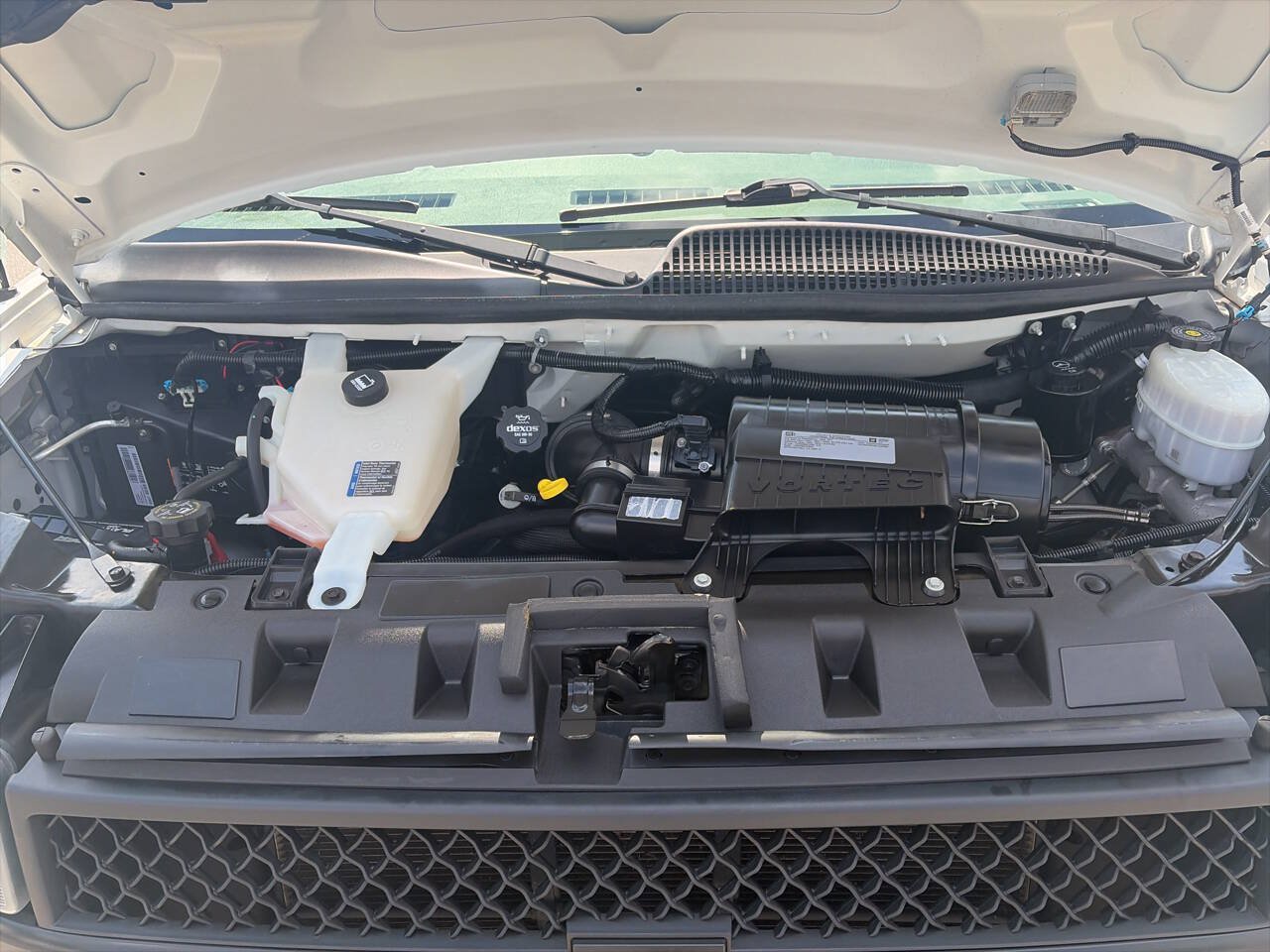 Used 2020 Chevrolet Express 2500 Extended w/ Enhanced Convenience Package RWD image 17