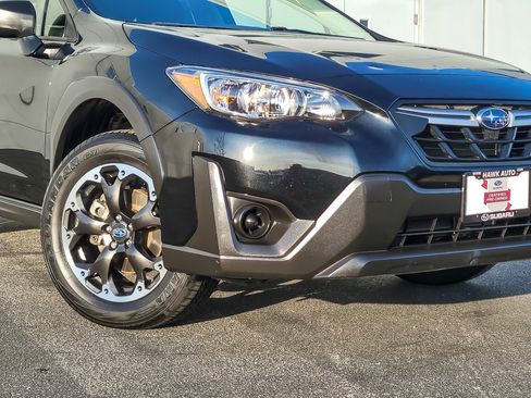 Certified 2023 Subaru Crosstrek 2.0i image 2