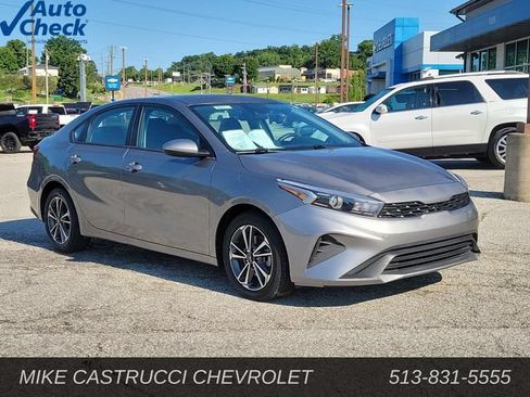 Used 2023 Kia Forte LXS FWD image 7