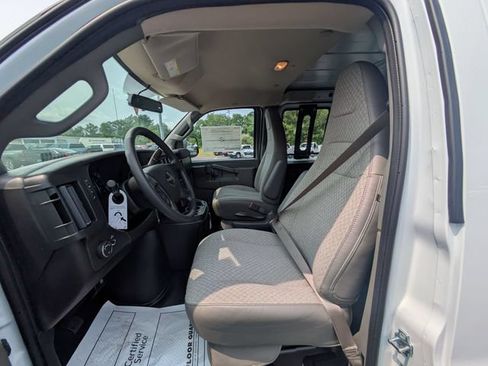 New 2026 GMC Savana 3500 Extended w/ Driver Convenience Package RWD image 23