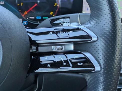 Used 2023 Mercedes-Benz E 450 Cabriolet image 25