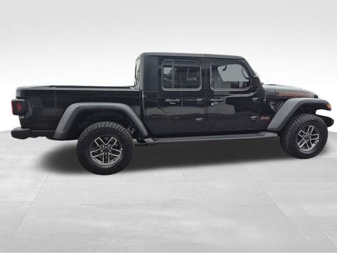 Used 2022 Jeep Gladiator Mojave w/ Cold Weather Group image 10