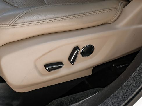 Used 2016 Ford Explorer Limited image 37