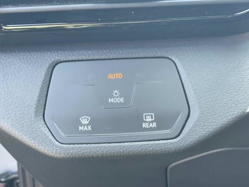 Certified 2022 Volkswagen ID.4 Pro RWD image 20