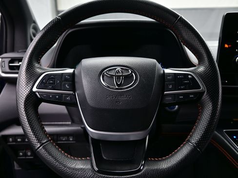 Used 2024 Toyota Sienna XSE w/ XSE Plus Package AWD/4WD image 24