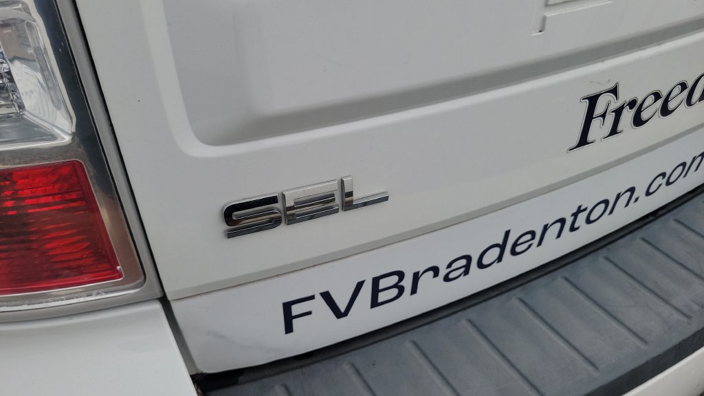 Used 2015 Ford Flex SEL w/ Equipment Group 202A FWD image 11