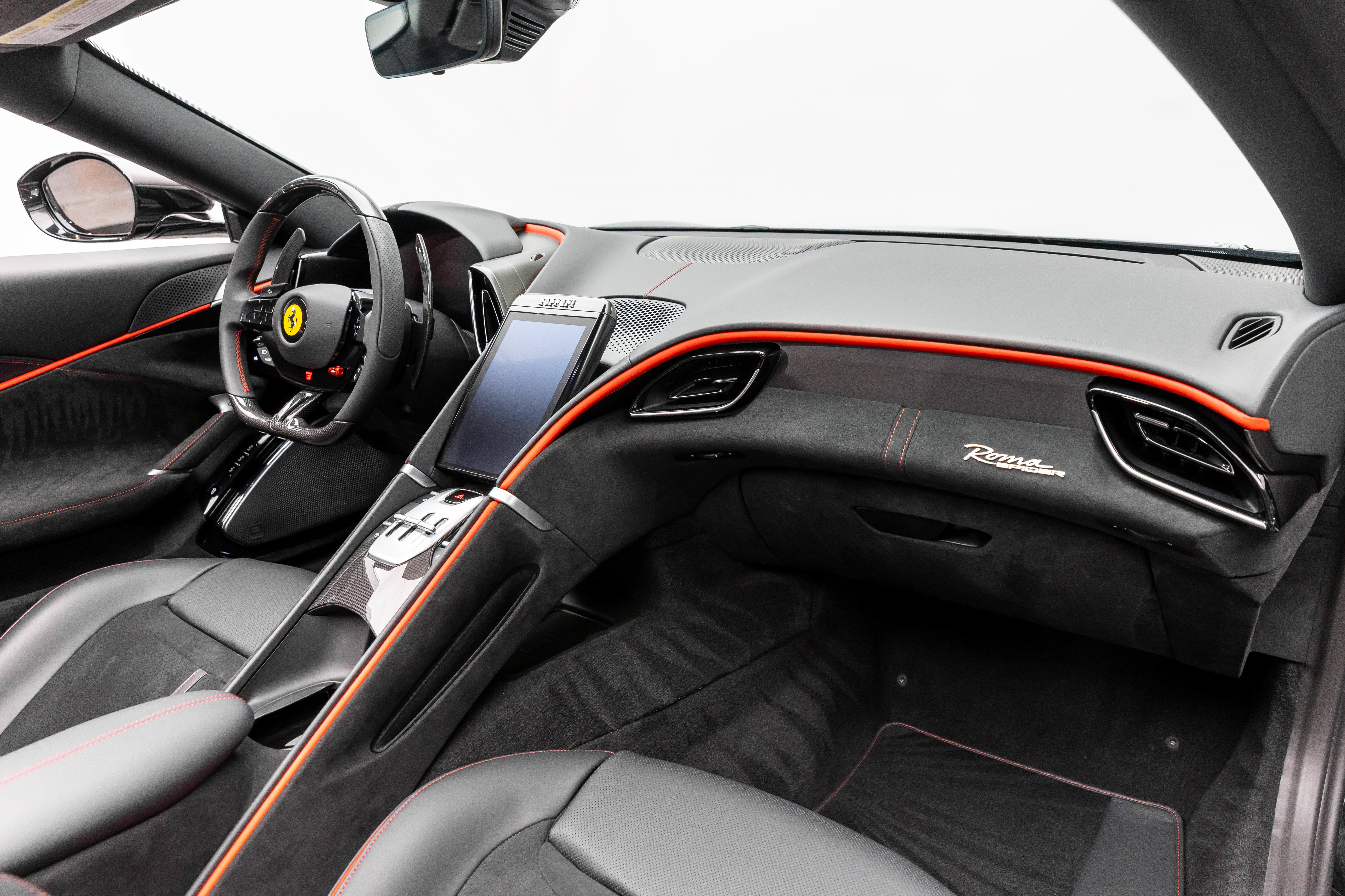 Certified 2025 Ferrari Roma Spider RWD image 18