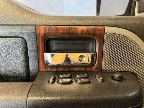 Used 2006 Lincoln Mark LT 4x4 image 8