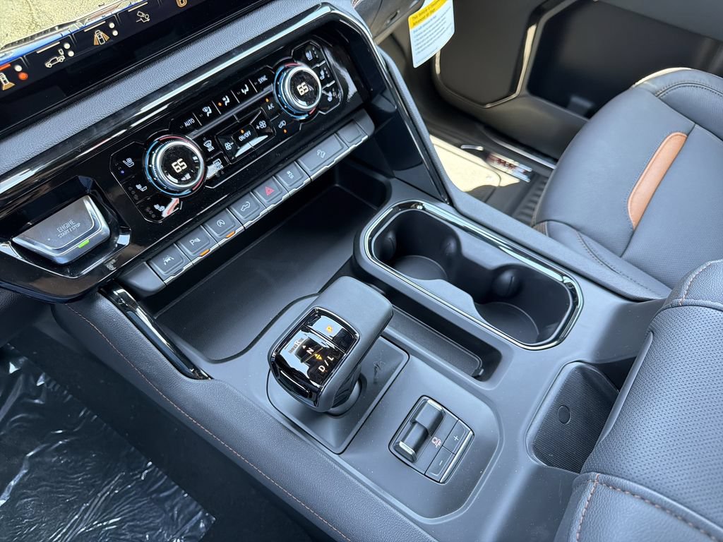 New 2026 GMC Sierra 1500 AT4 w/ Technology Package AWD/4WD image 7