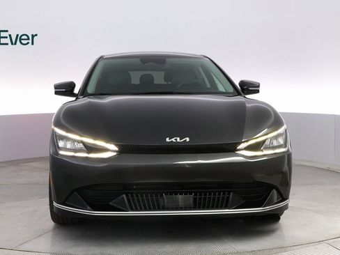 Used 2024 Kia EV6 Wind image 3