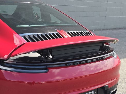 Certified 2022 Porsche 911 Carrera RWD image 11