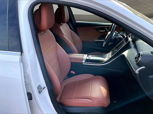 Used 2025 Mercedes-Benz C 300 Sedan image 6