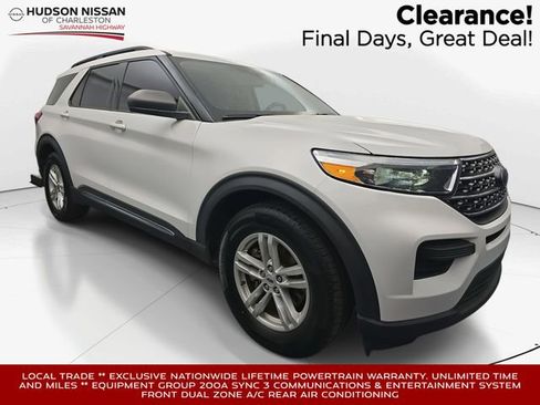 Used 2021 Ford Explorer XLT image 1