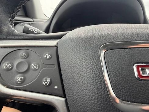 Used 2023 GMC Terrain SLT AWD/4WD image 15