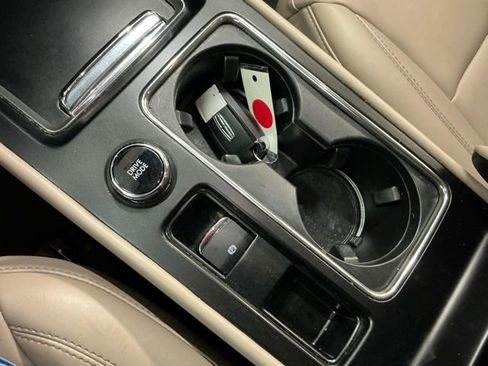 Used 2023 Lincoln Corsair FWD image 21