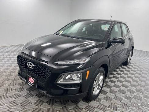 Used 2019 Hyundai Kona SE image 2