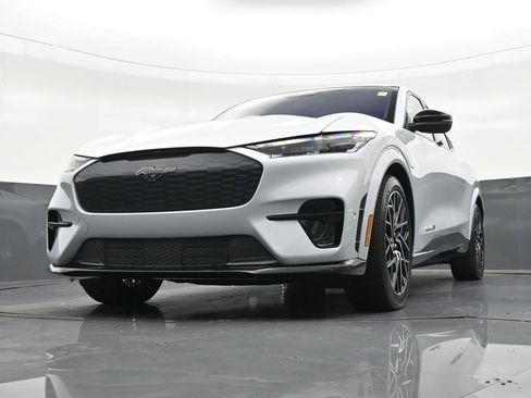 Used 2022 Ford Mustang Mach-E GT w/ GT Performance Edition image 30