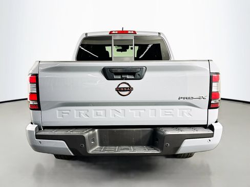 Used 2022 Nissan Frontier PRO-4X w/ Technology Package AWD/4WD image 6