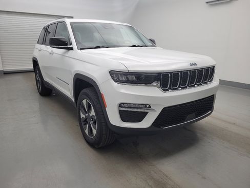 Used 2022 Jeep Grand Cherokee Limited 4xe AWD/4WD image 13